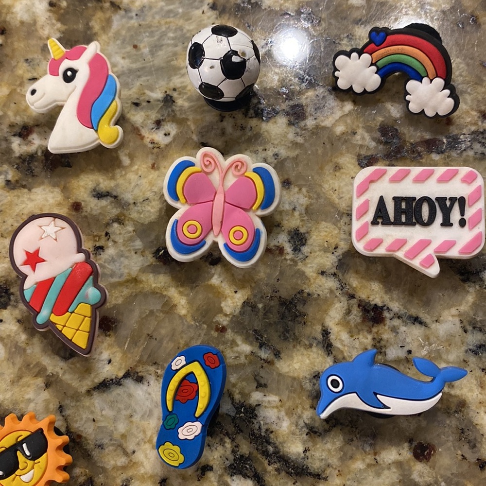 Summer croc charm bundle - Picture 3 of 3
